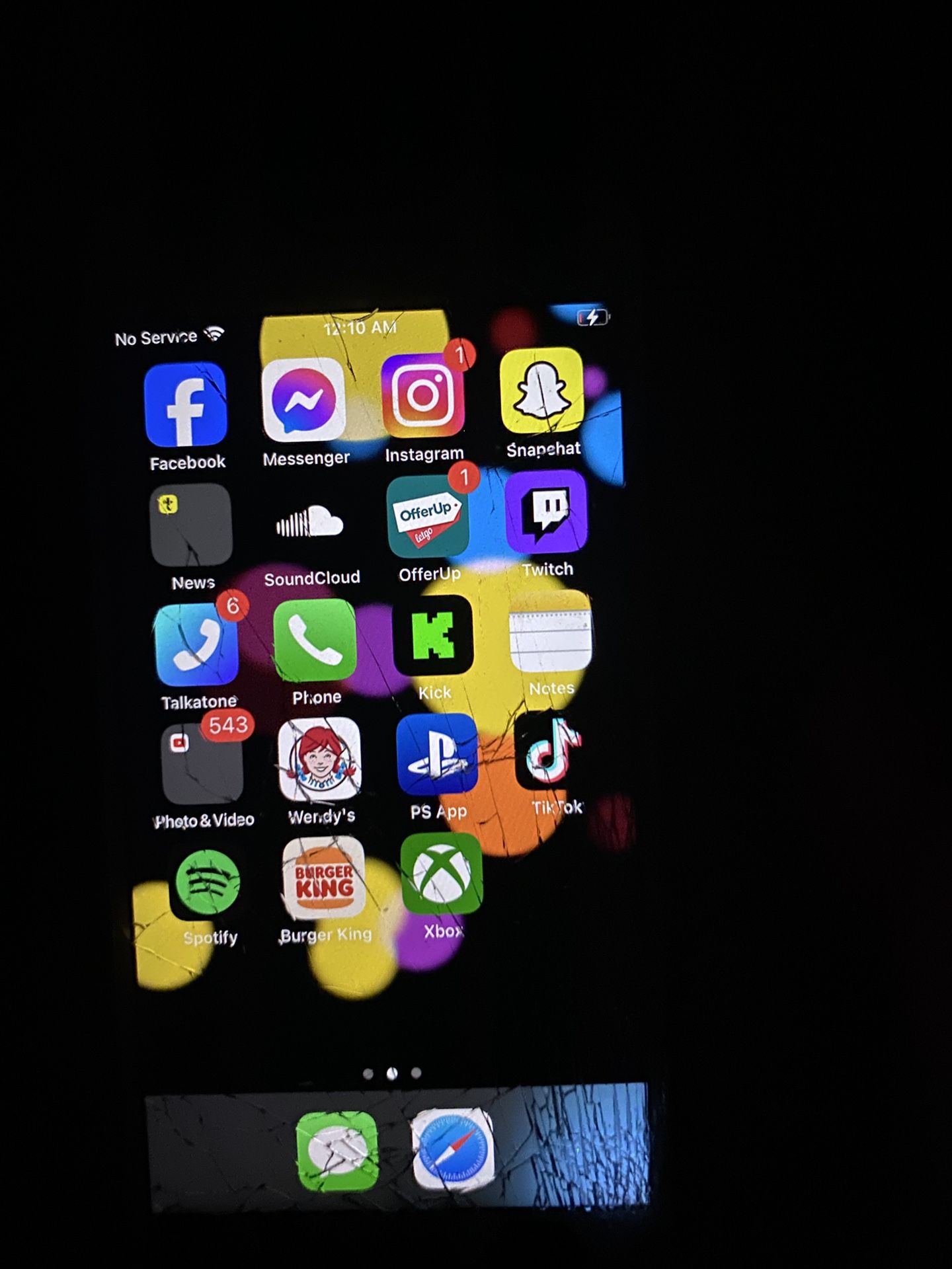 iPhone 7 Unlocked Cracked 