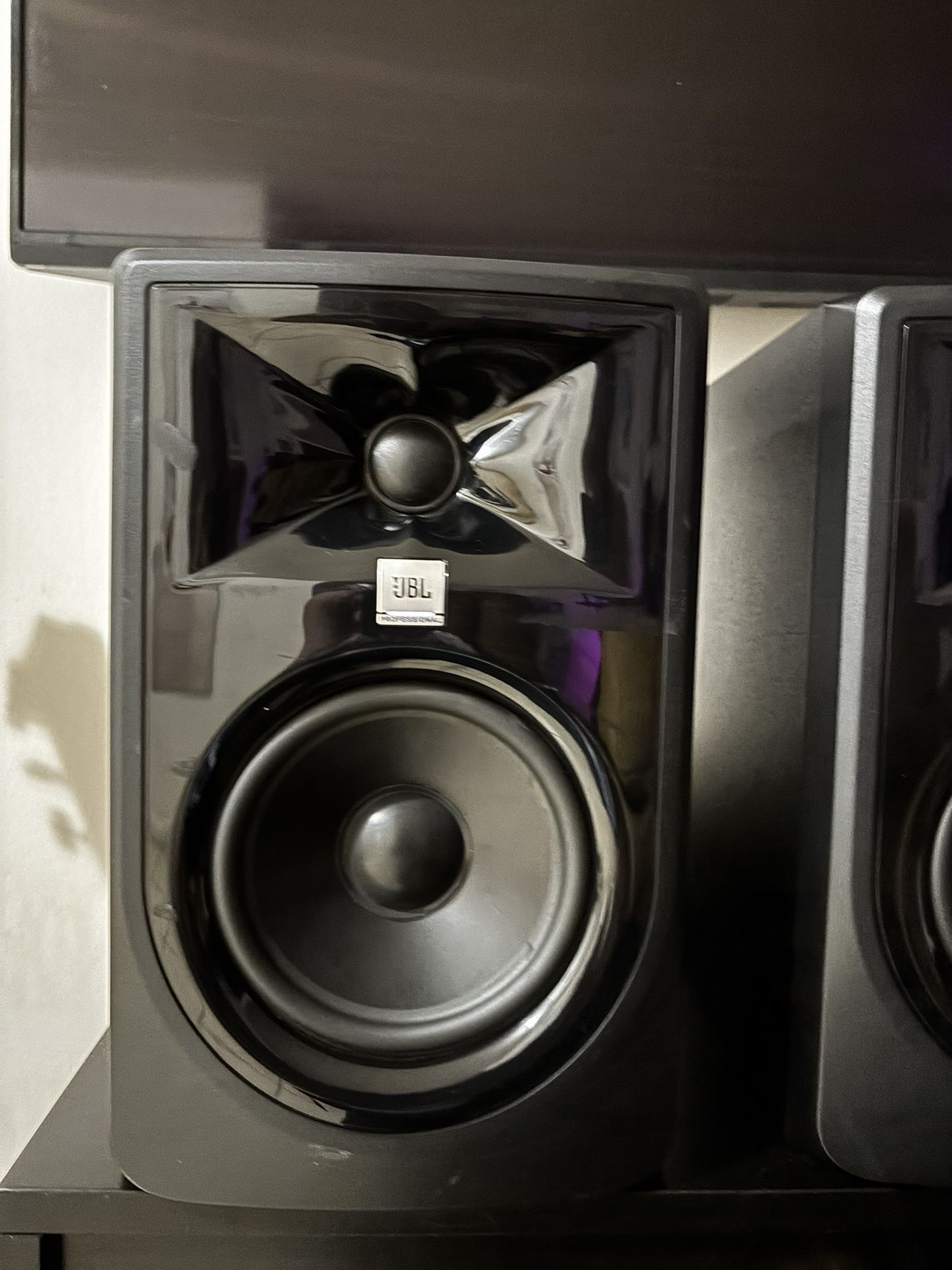 Pair Jbl 305 Studio Monitors