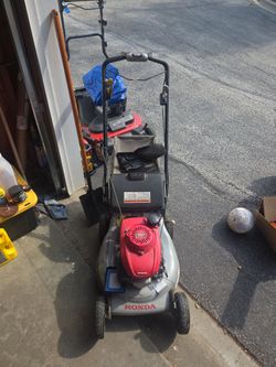 Honda mower