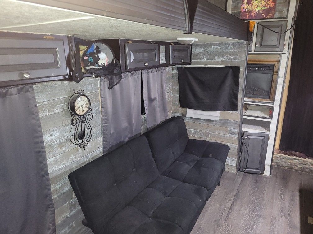 2006 Trailbay 5thwheel