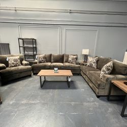 3pc Set: Sofa, Love Seat, & Chair