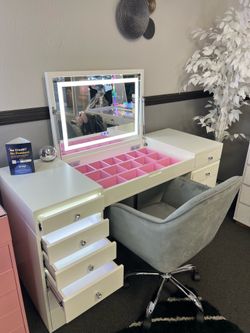 Impressions Vanity/ Desk w/ LED Lights