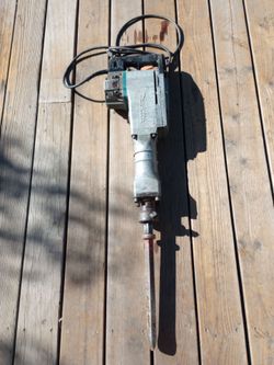 Makita jack hammer