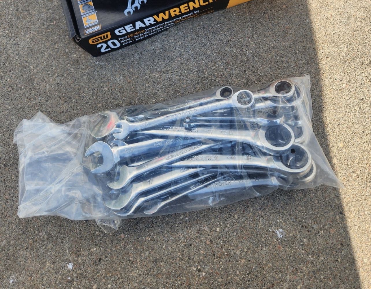 Brand New Gearwrench 35720B06 20pc SAE/metric Ratcheting Wrench Set