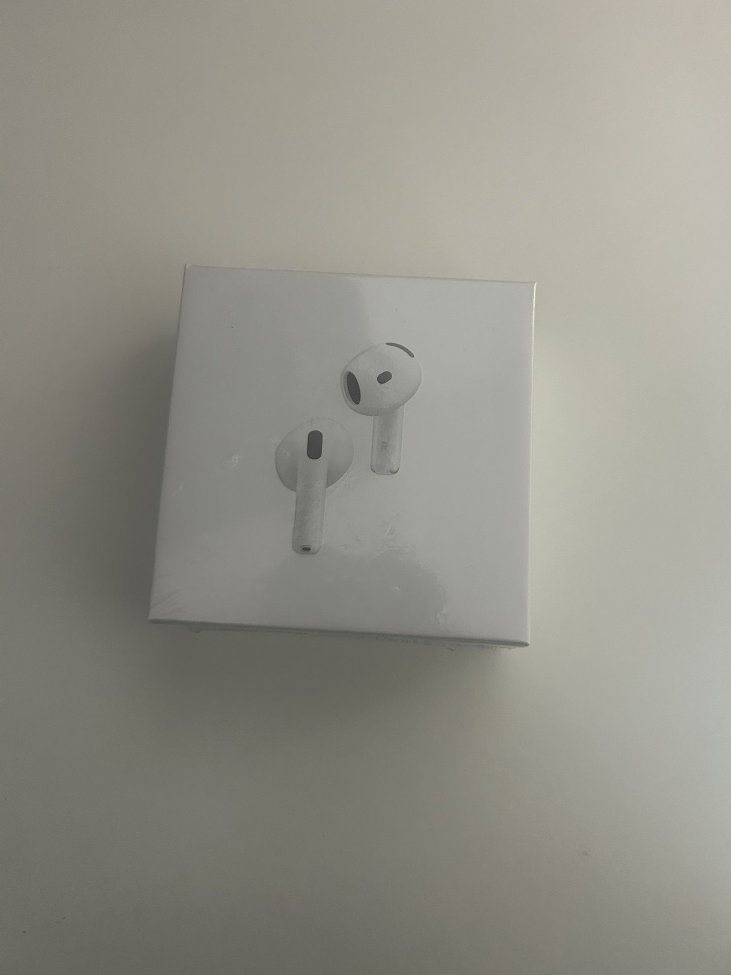 AirPods 4