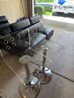 2 clear barstools