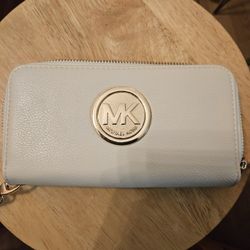 Michael Kors Knockoff Wallet