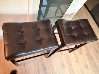 2 wooden barstools