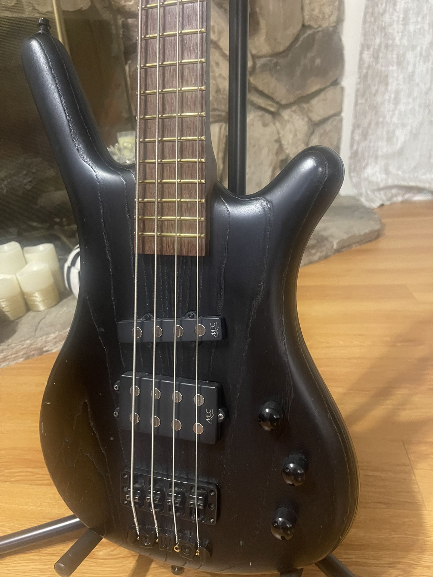Warwick Taranis Bass