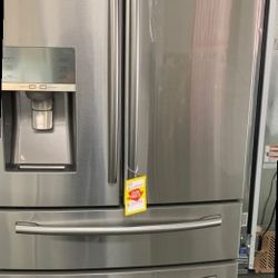 SAMSUNG REFRIGERATOR