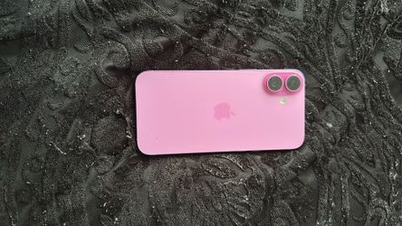 iPhone 16 Plus