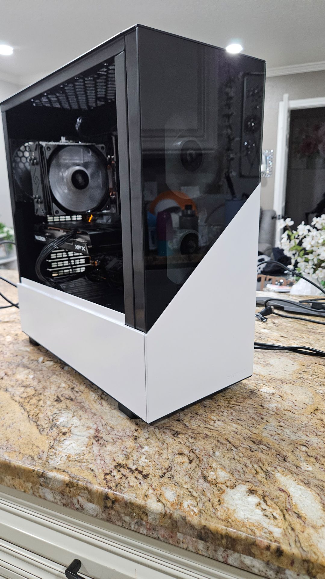 My old PC and alienware monitor 1080p 244hz