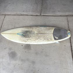 Roberts 5’7” Surfboard - Used with Minor Dings - Great Deal!