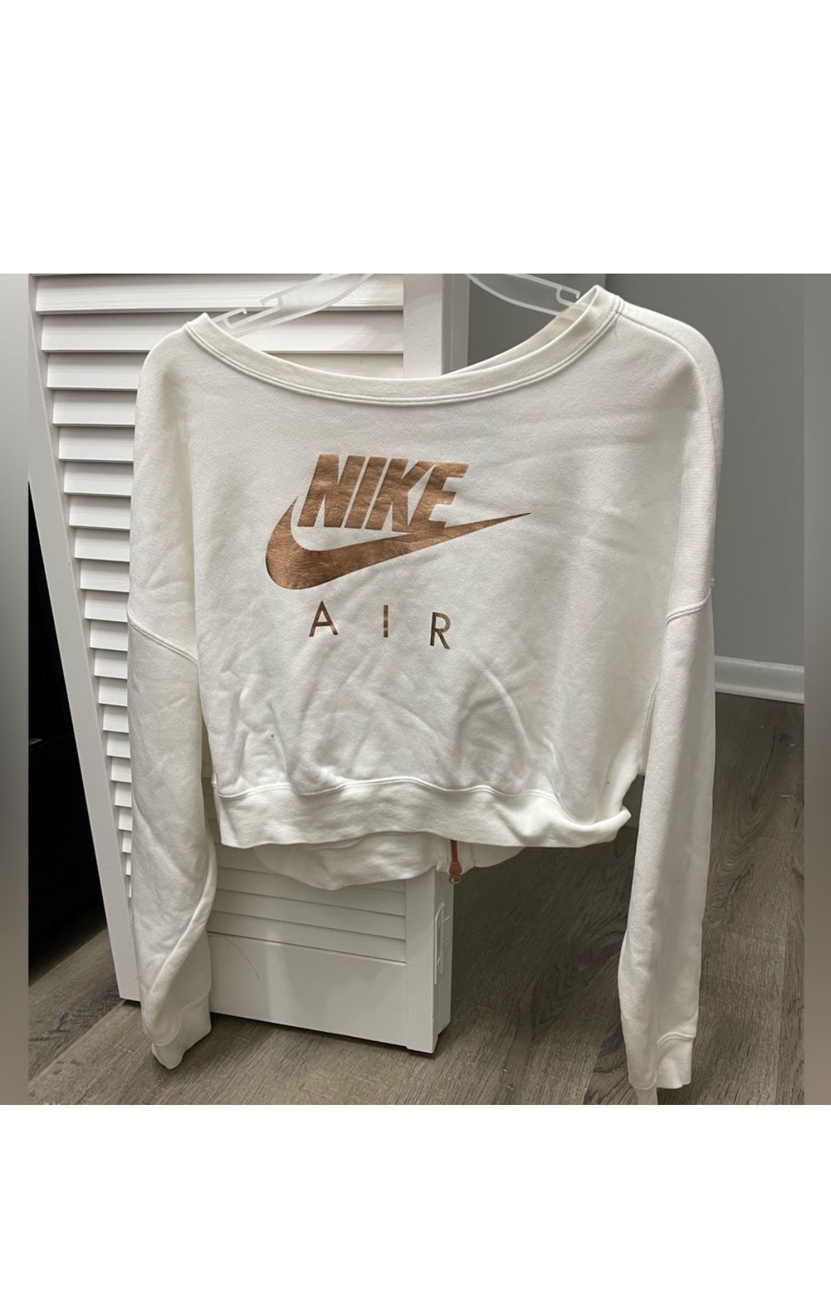 Nike women's cropped sweatshirt