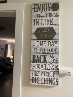 Wall decor bundle