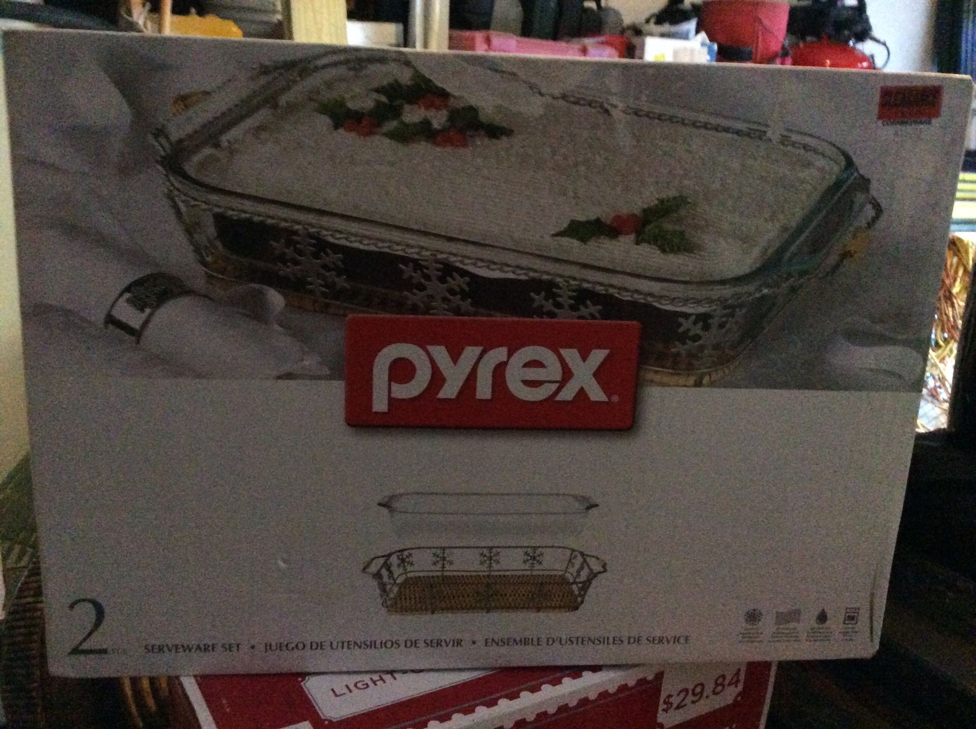 Pyrex 2pc Serveware Set. Glass Snowflake Wicker NEW IN BOX
