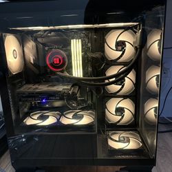 Gaming PC With Asus Dual Monitors 