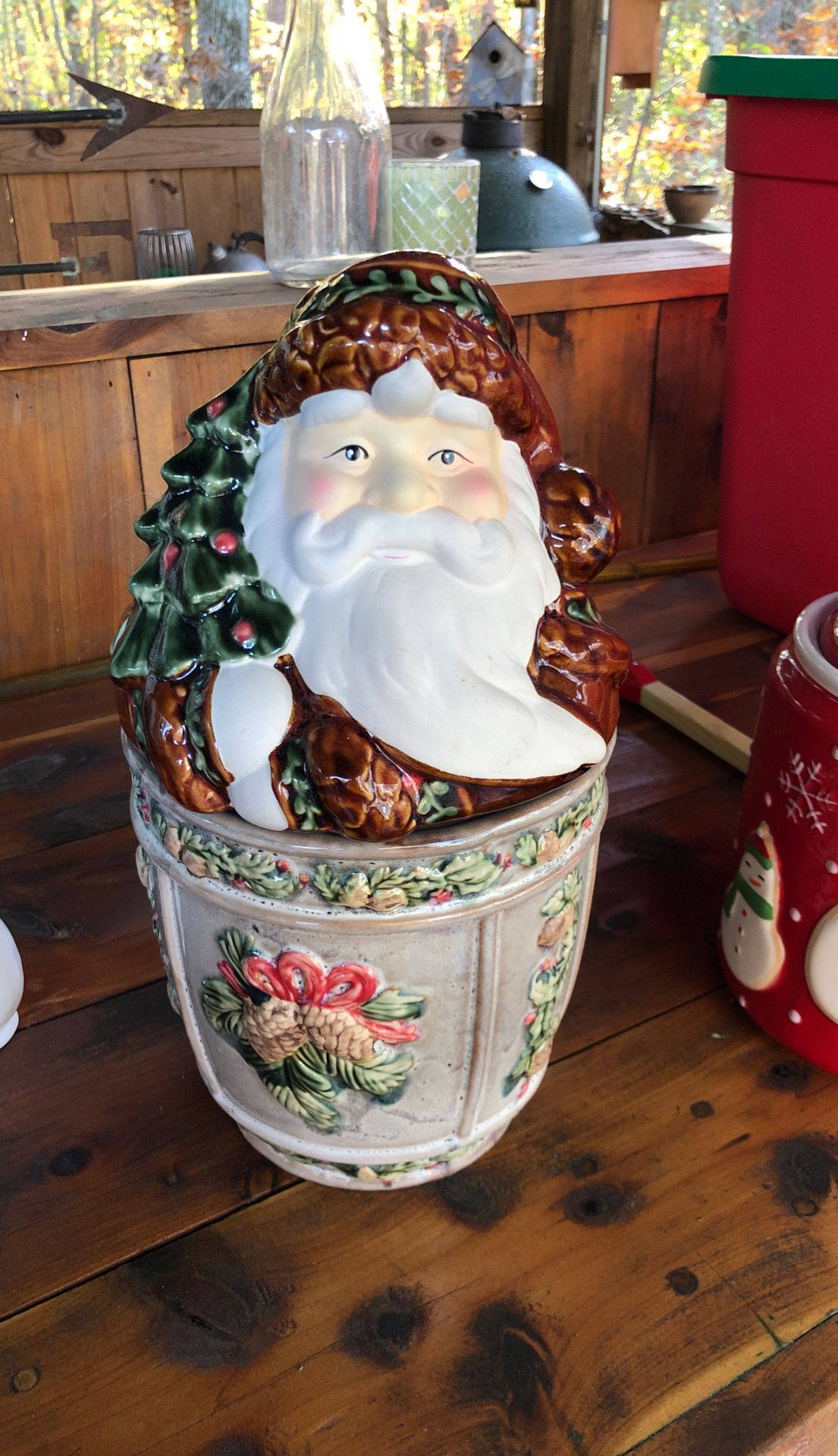 Ceramic cookie jar