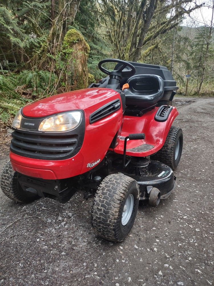 DLS3500 Craftsman Riding Lawnmower 42"Deck 20hp Full Bagging System Hydrostatic Transmission
