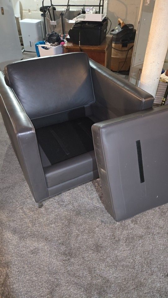 Teknion Tux-Lounge-Seating-Front-View-Lounge-Chair-Fully-Upholstered-Chrome-Base