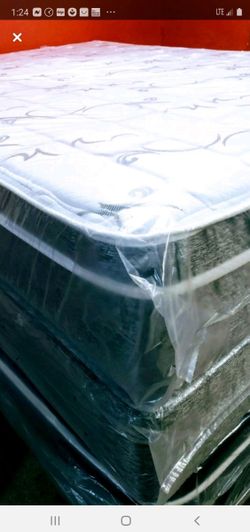 King Size New Thick Pillow Top Bed Can Deliver 