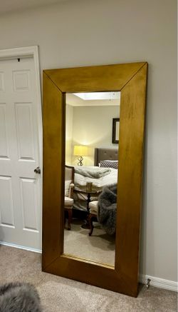 Solid XL Mirror with wood gold painted frame excellent condition