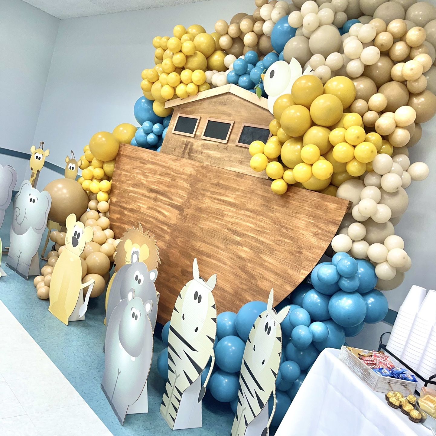 NOAH'S ARK PRINTABLE PARTY BACKDROP BANNER | TWO BY TWO TWINS BIRTHDAY, image size:1442x1442