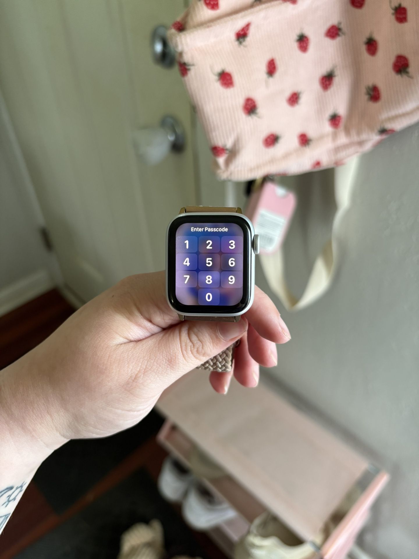 Apple Watch SE (2nd Gen) – 40mm, GPS, w/ AppleCare+ until Dec 2025! 💖