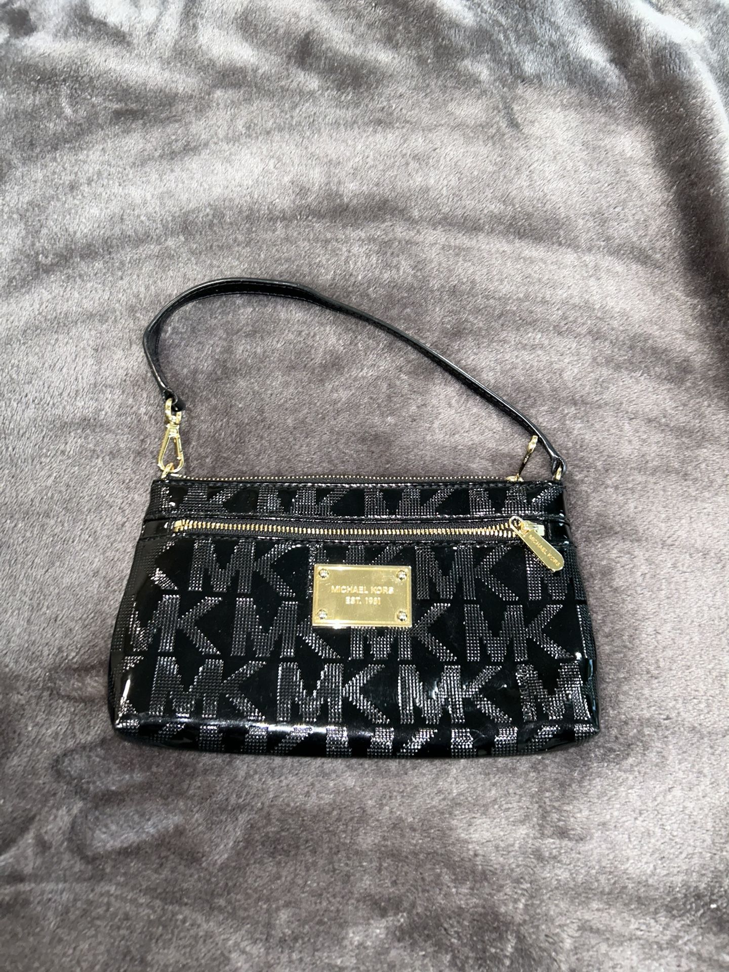 Michael Kors Black Glossy Purse 👜