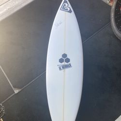 Surfboard 