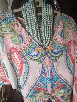 ⛱️ Summer Outfit~NEW YORK & COMPANY, PAISLEY,Small turquoise, pink,blue,yellow,and white!
