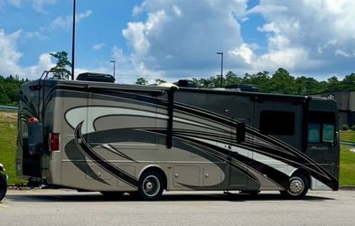 2016 Thor Motor Coach Palazzo 35.1