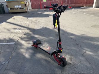 Varla Eagle One Electric Scooter - New Tires - $500 (( Available))