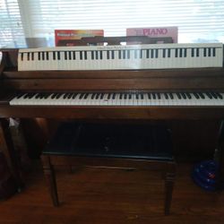 An Whitney Piano