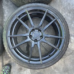 20” Rohana Staggered Rims & Tires