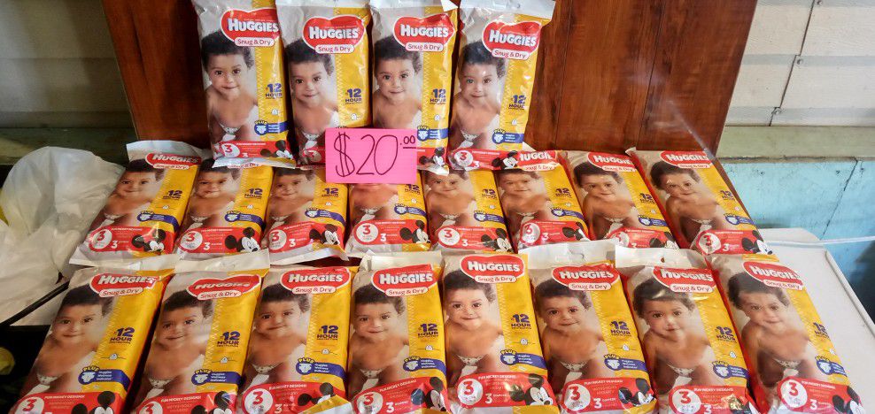 Bundle Diapers 16 To 28 Pounds. Annaville Area Location No Holds No Delivery