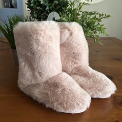  Lauren Conrad Slipper Boots