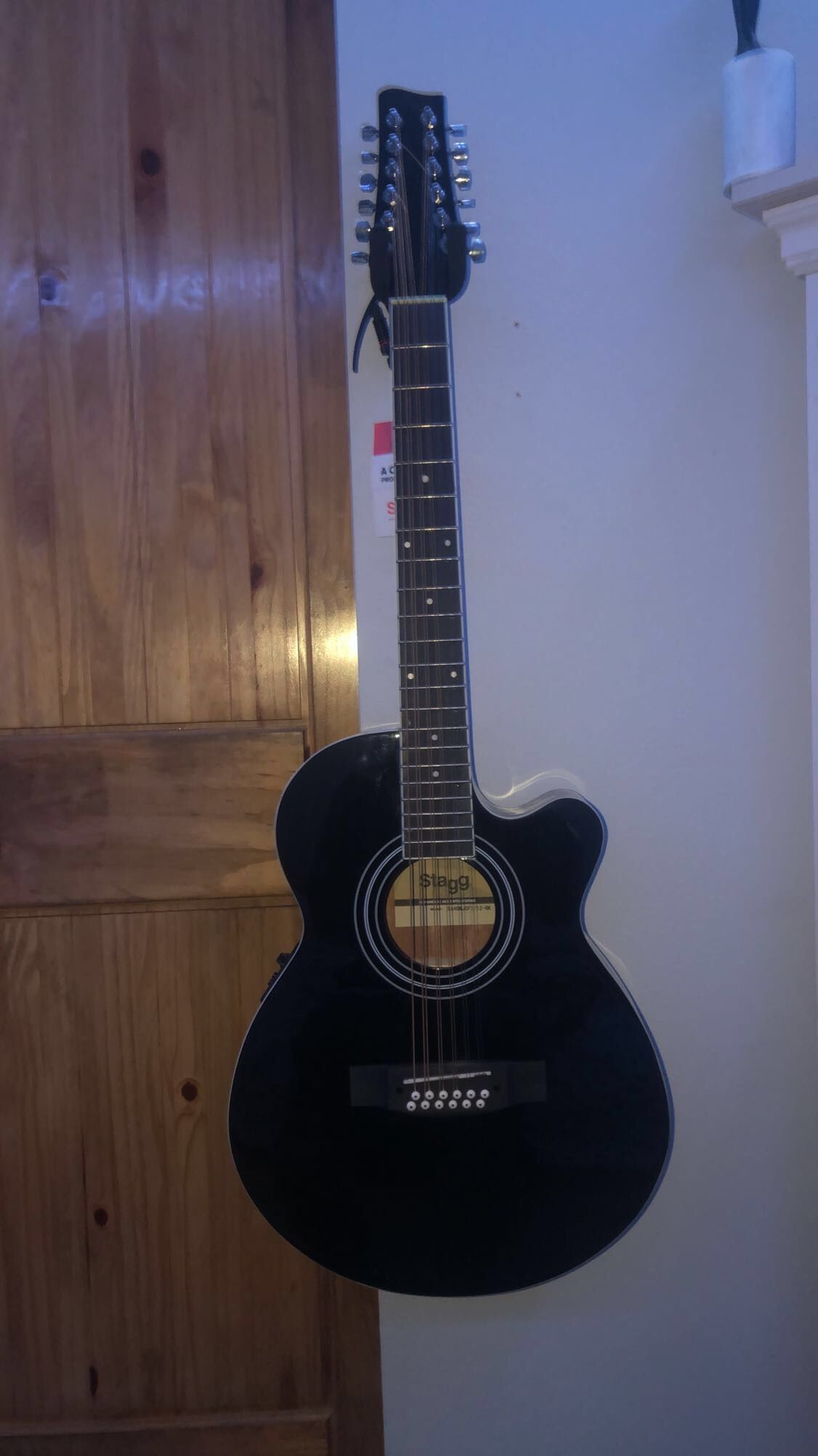 Stagg Mini-Jumbo Electro-Acoustic Cutaway 12-String Concert Guitar Black