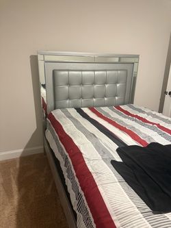 queen bed