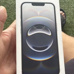 iPhone 16 e boost mobile