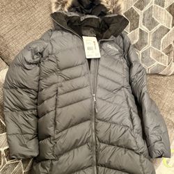 NWT Marmot 700 down fill black Montreal Parka size small