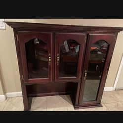 Beautiful China Cabinet/Buffer