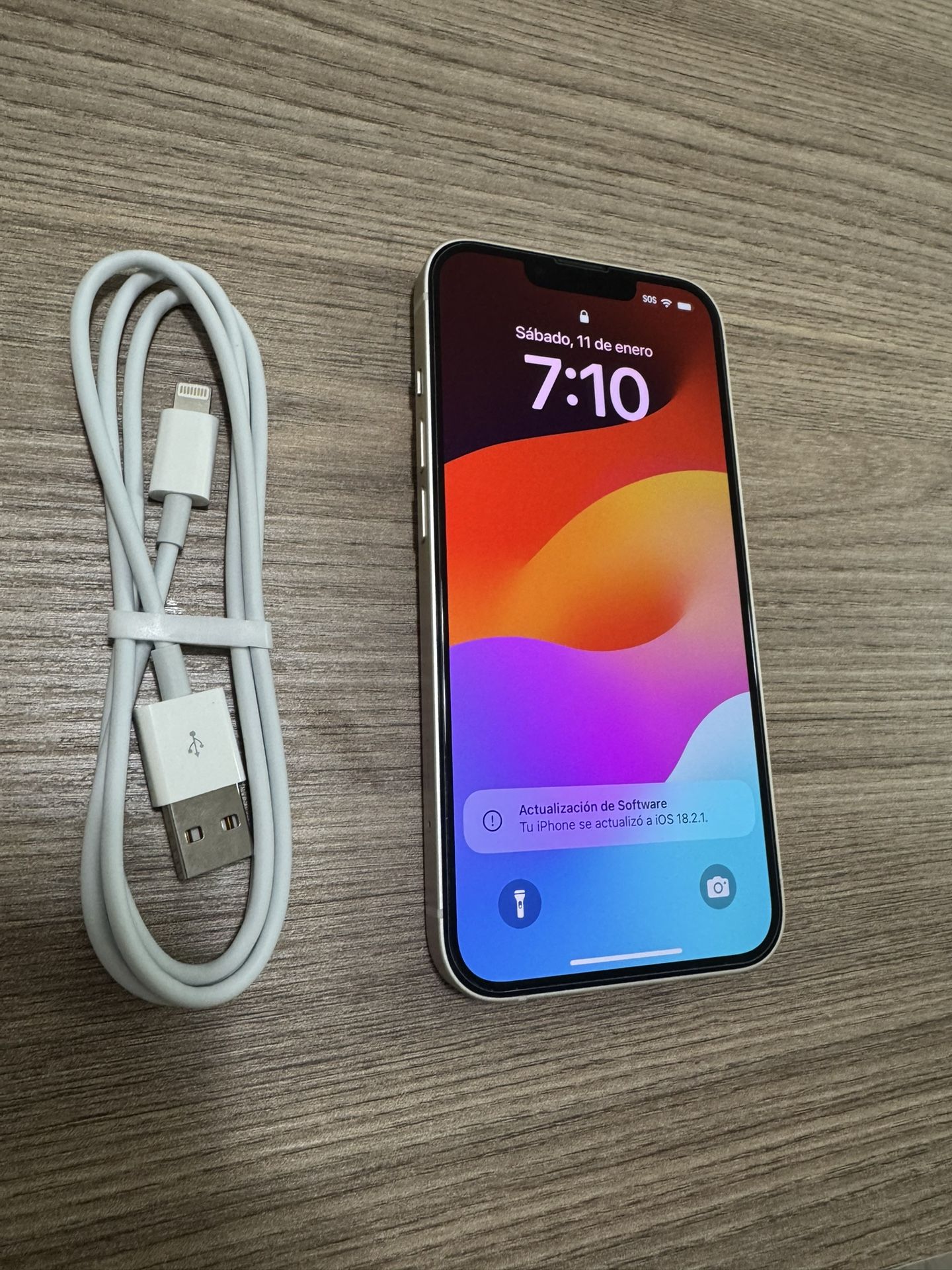 White Iphone 13 128gb (unlocked)