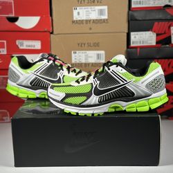 Size 9.5M - Nike Zoom Vomero 5 ‘Electric Green Black’