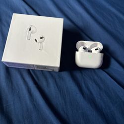 Apple Airpods gen 2 BRAND NEW
