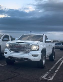 2016 GMC Sierra