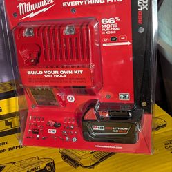Milwaukee M18 battery 5.0 with charger new