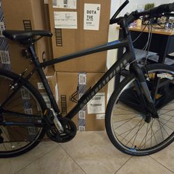 Specialized Sirrus 4.0 Hybrid Bike New Tires