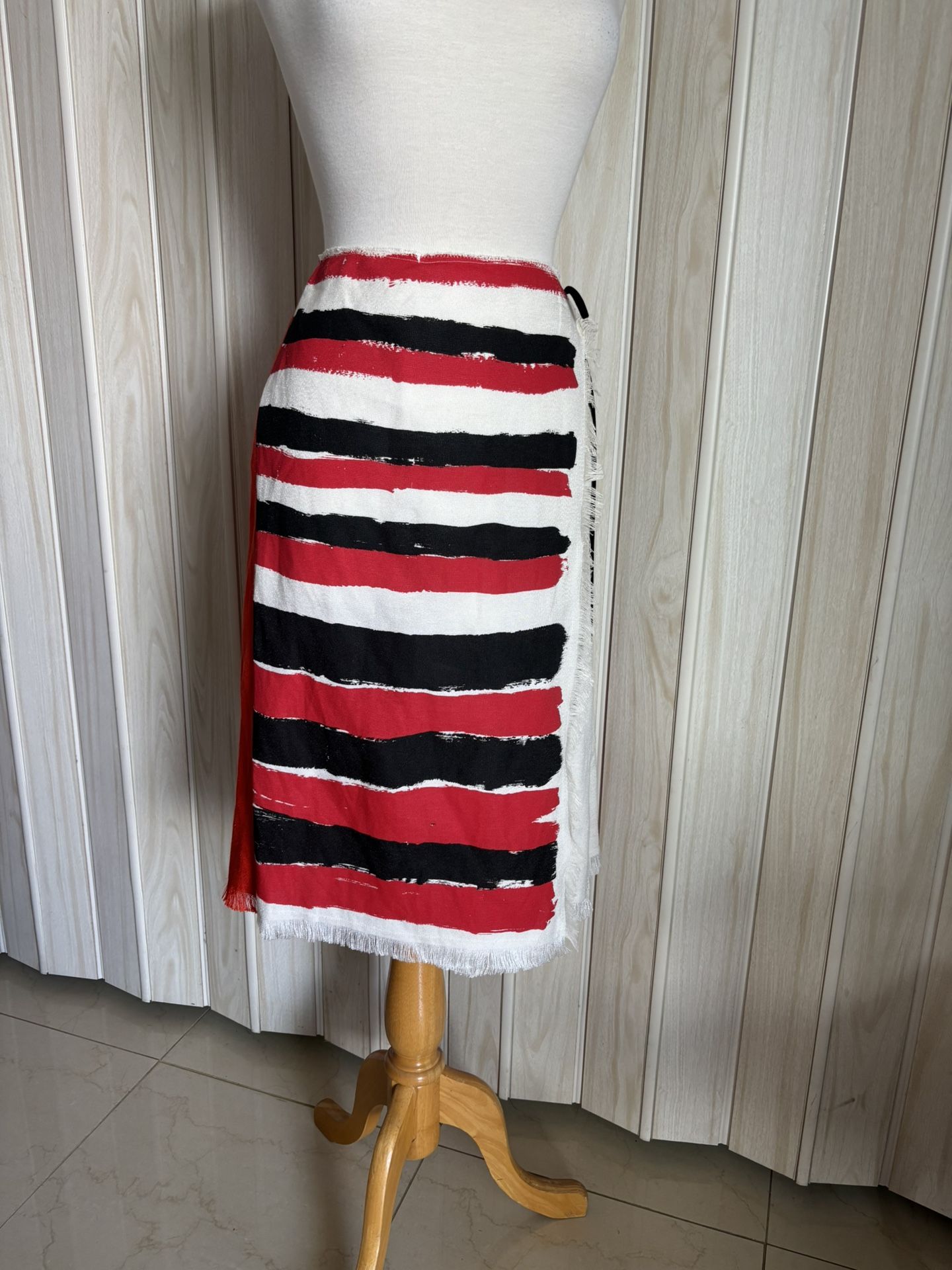 MARNI, WRAP PENCIL SKIRT SIZE 36