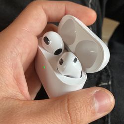 AirPods 3rd Generation(send Offers No Lowballing)